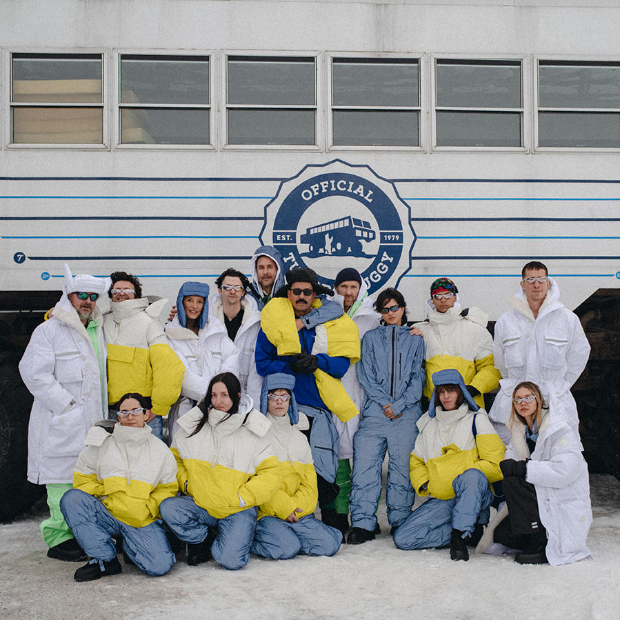 ハイダー・アッカーマン、ホッキョクグマの生息地チャーチルへ遠征。極北の自然の中で最新コレクションを披露  