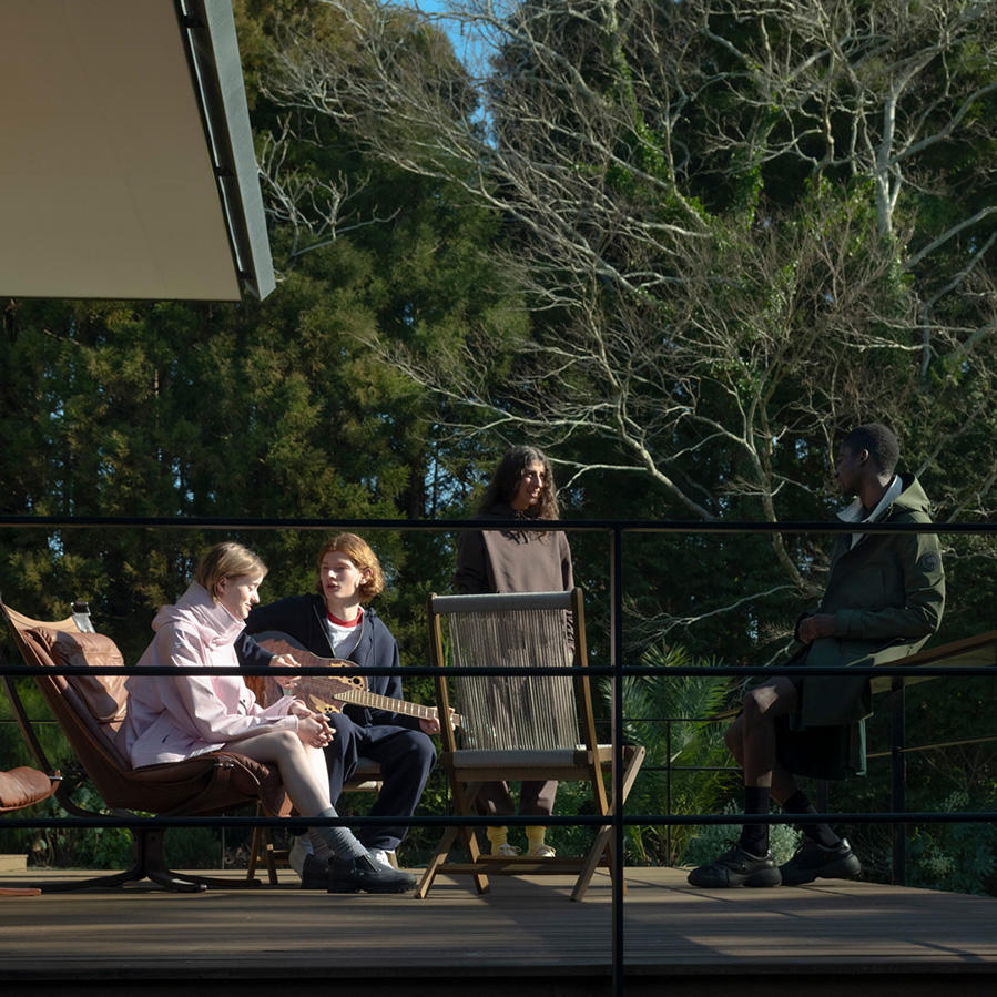 RAIN COLLECTION LOOK