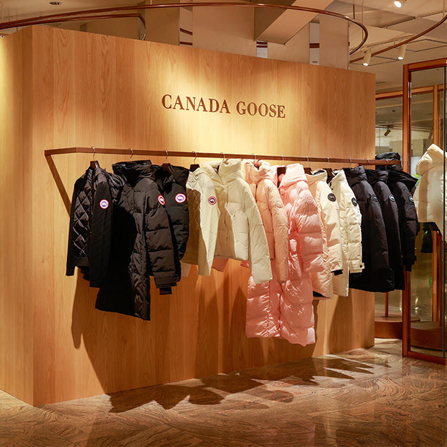 伊勢丹新宿店 本館2階 センターパーク<br>ポップアップを開催。<br>オープンを記念し、ダウン2型を先行発売